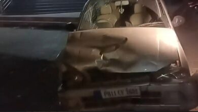 Photo of जालंधर में ChunMun mall के पास Police officer द्वारा मारी गई दो गाड़ियों को टक्कर