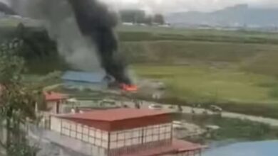 Photo of नेपाल की राजधानी काठमांडू में त्रिभुवन अंतरराष्ट्रीय हवाई अड्डे पर क्रैश हुआ प्लेन 19 में से 18 की मौत